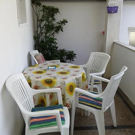 Appartamento Apartment Makarska